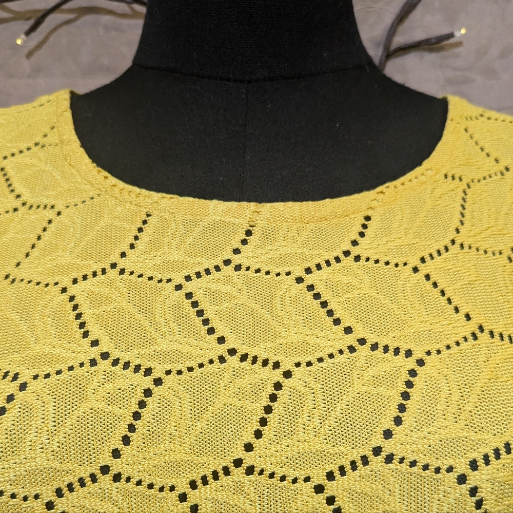 Jacqueline De Young Leaf Pattern T-Shirt, Size L, EUC! - Picture 2 of 4